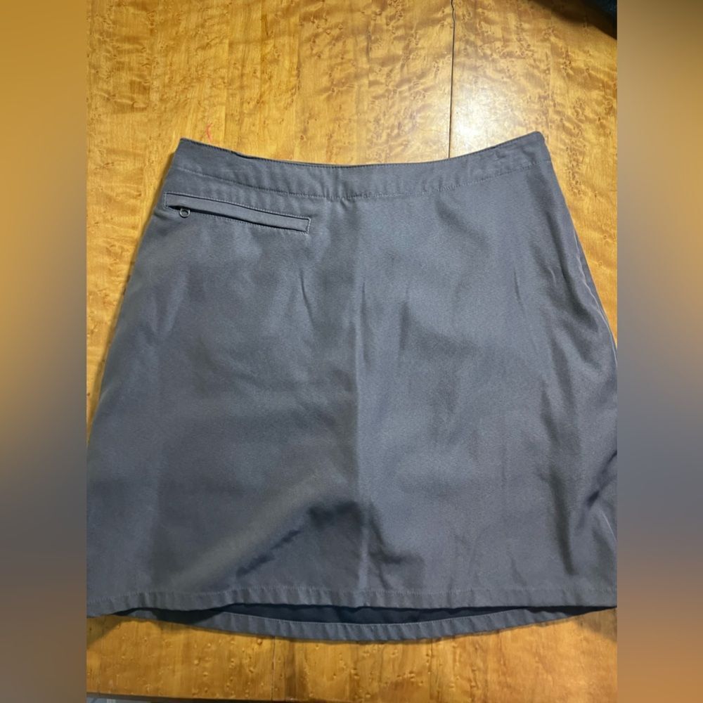 Patagonia charcoal gray, skort, zipper slits on side,excellent condition, size 4